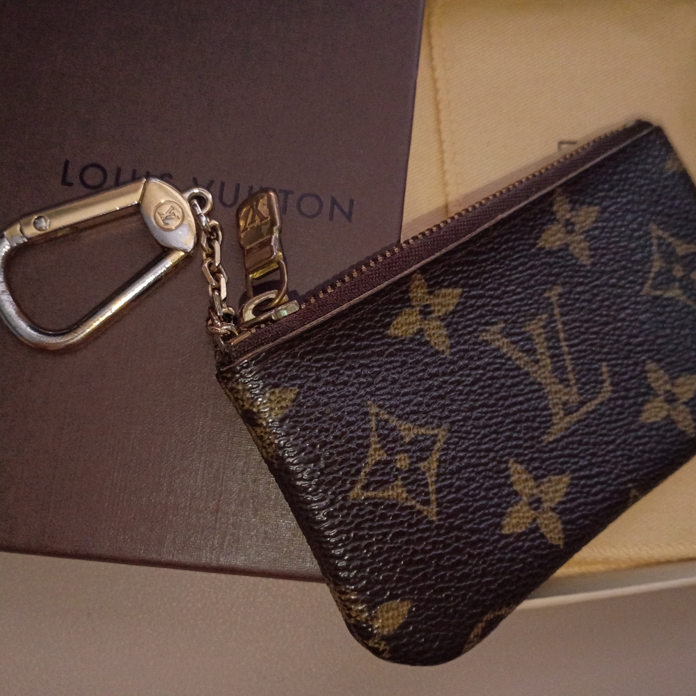 Louis Vuitton Brown Key Pouch - Picture 2 of 10